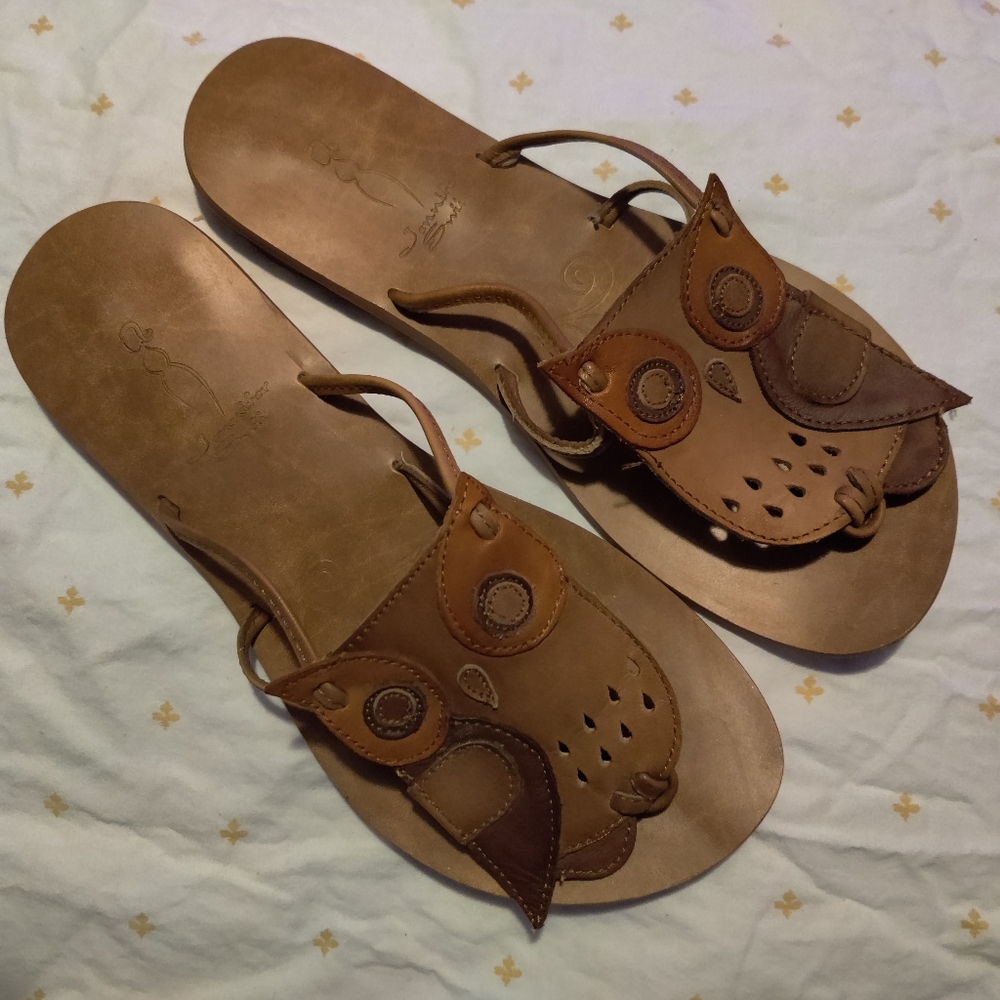 Owl leather sandals